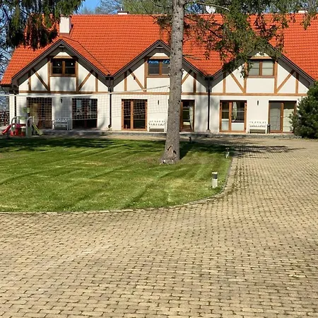 Dom Nad Jeziorem Beldany Ferienhaus Kamień