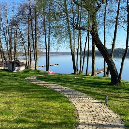 Dom Nad Jeziorem Beldany Ferienhaus